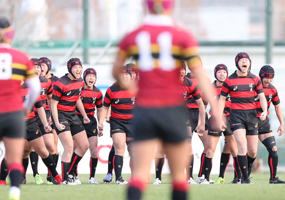 【画像・写真】【高校ラグビー】仲間の負傷交代で一丸の近大和歌山、花園初勝利には届かず
