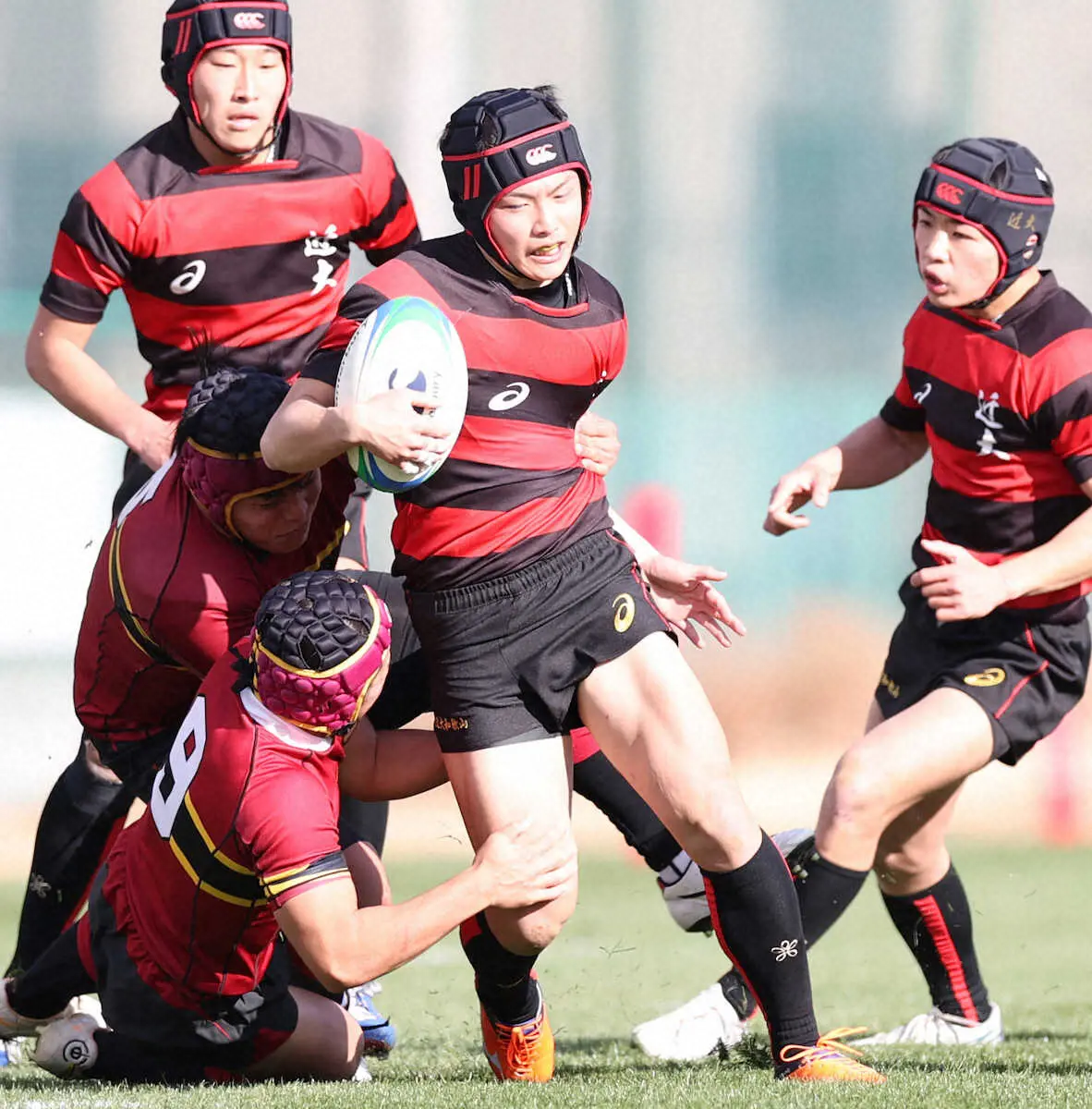 【画像・写真】近大和歌山　19人の戦いでも意地見せた独走トライ　4度目の花園、１勝は遠く