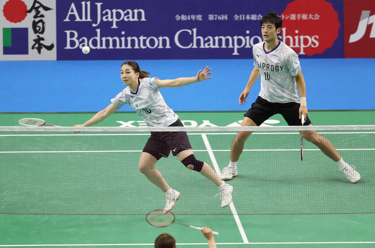 【画像・写真】【バドミントン】混合“カネマツ”が日本一　リオ金の松友美佐紀「初優勝できてうれしい」