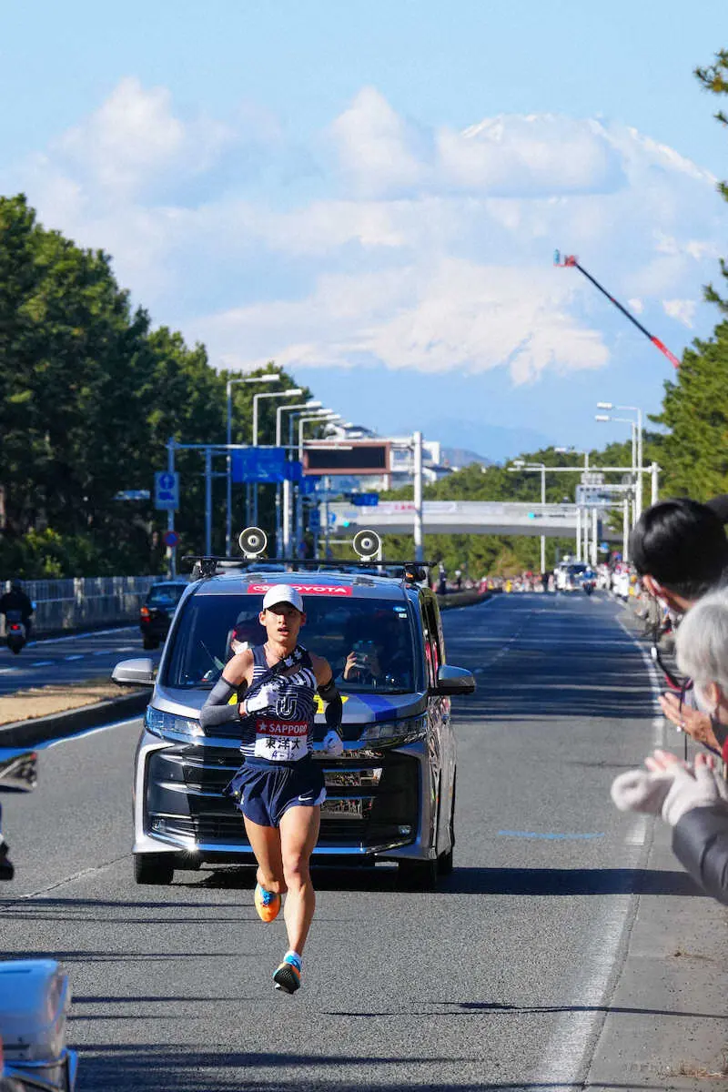 【画像・写真】【箱根駅伝8区】区間賞は7区に続きまたも2人！　法大・宗像、東洋大・木本が1時間4分16秒同タイム
