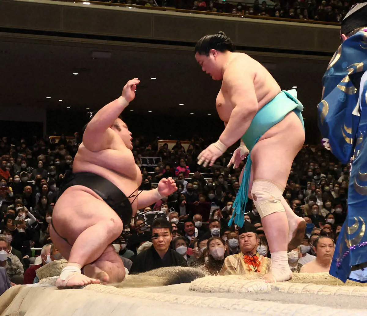 【画像・写真】【玉ノ井親方　視点】重心低く保ちながら貴景勝に圧力　良い時の琴ノ若が出た
