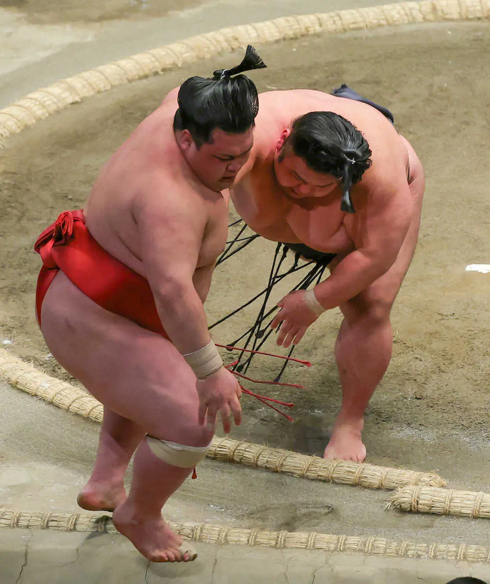 【画像・写真】貴景勝　気迫の阿武咲撃破にネット歓喜!“流血”も話題「まるでブッチャー」「今場所何回目?」