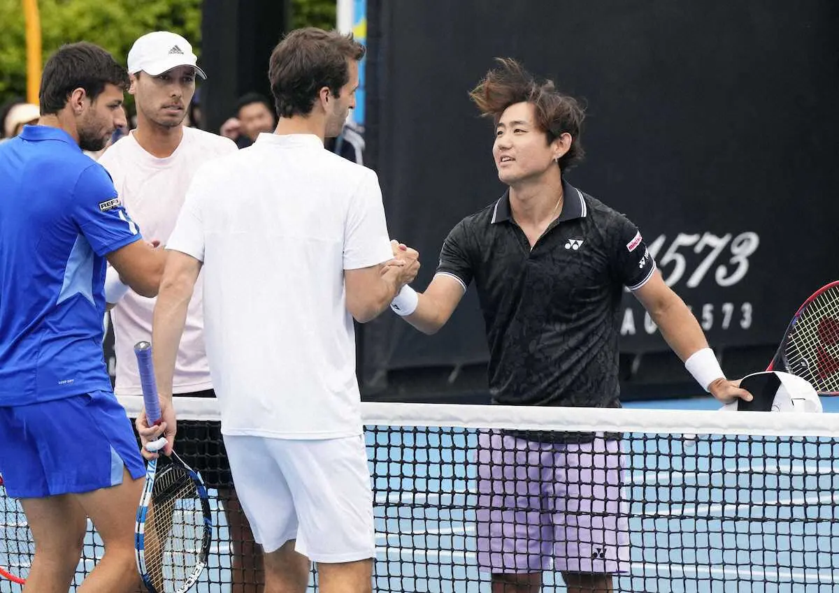 【画像・写真】西岡　ダブルスでも好発進　59分ストレートで2回戦へ