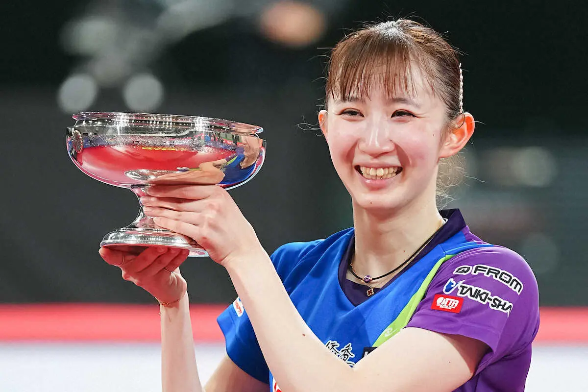 【画像・写真】早田ひな3冠！　ダブルス＆混合ダブルスに続きシングルスV　パリ五輪代表選考レース独走