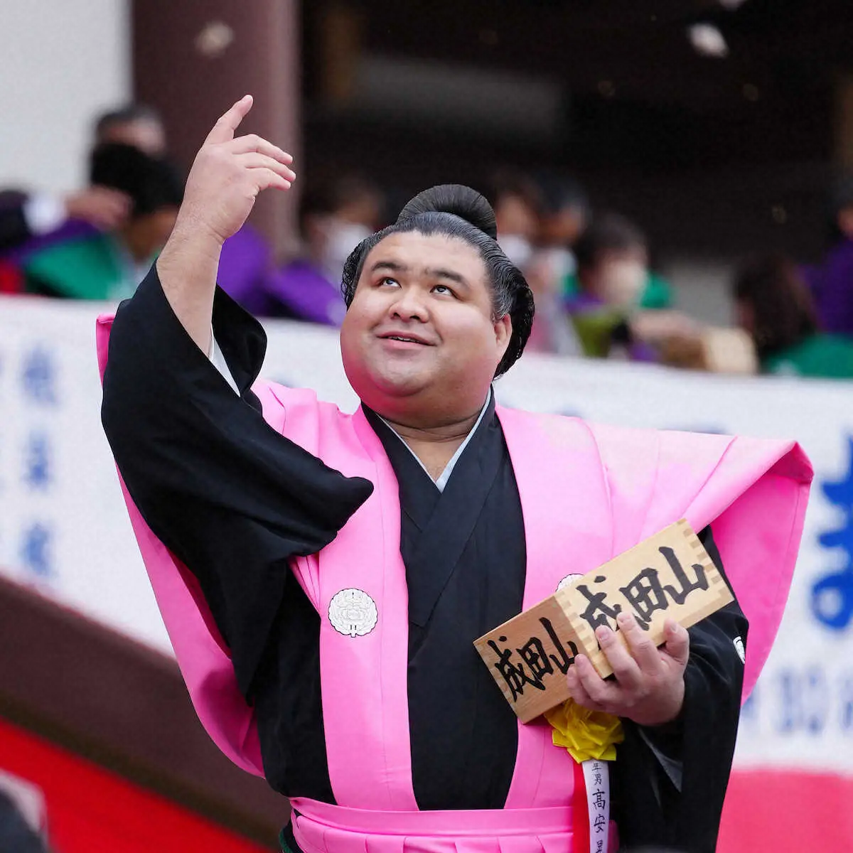 【画像・写真】高安、御嶽海、遠藤が「福は内！」成田山新勝寺で節分会