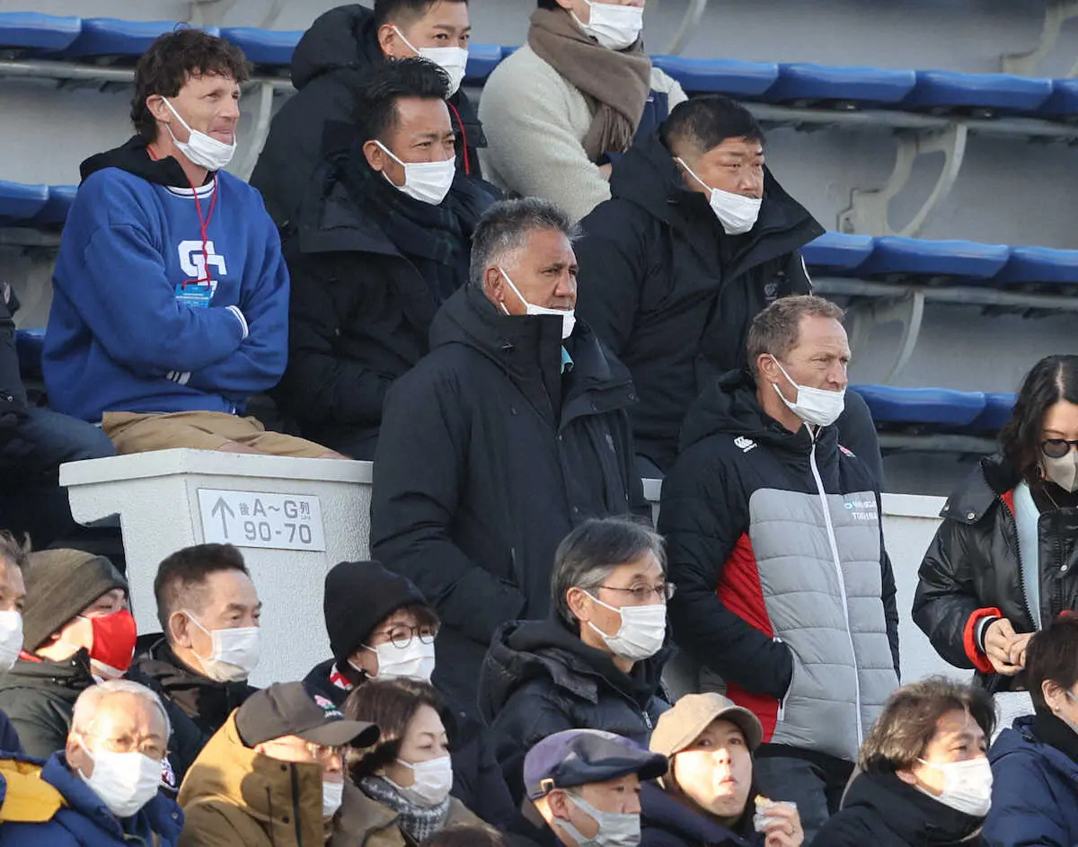 【画像・写真】ラグビー日本代表ジェイミー・ジョセフHC　リーグワン横浜―BR東京戦を視察