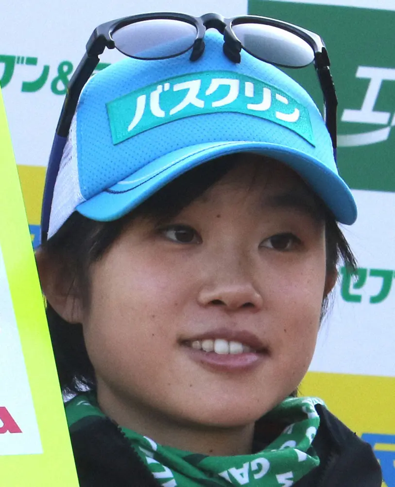 【画像・写真】伊藤有希　6年ぶりW杯通算6勝目！快挙だ日本女子史上初の表彰台独占！丸山が初表彰台の2位、沙羅が3位