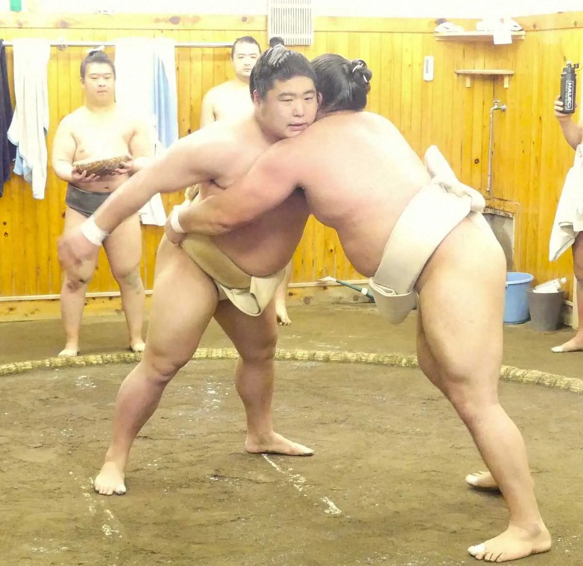 【画像・写真】新小結で勝ち越した若元春「自信持たなくても相撲は取れる」実力急上昇でも変わらず控えめ