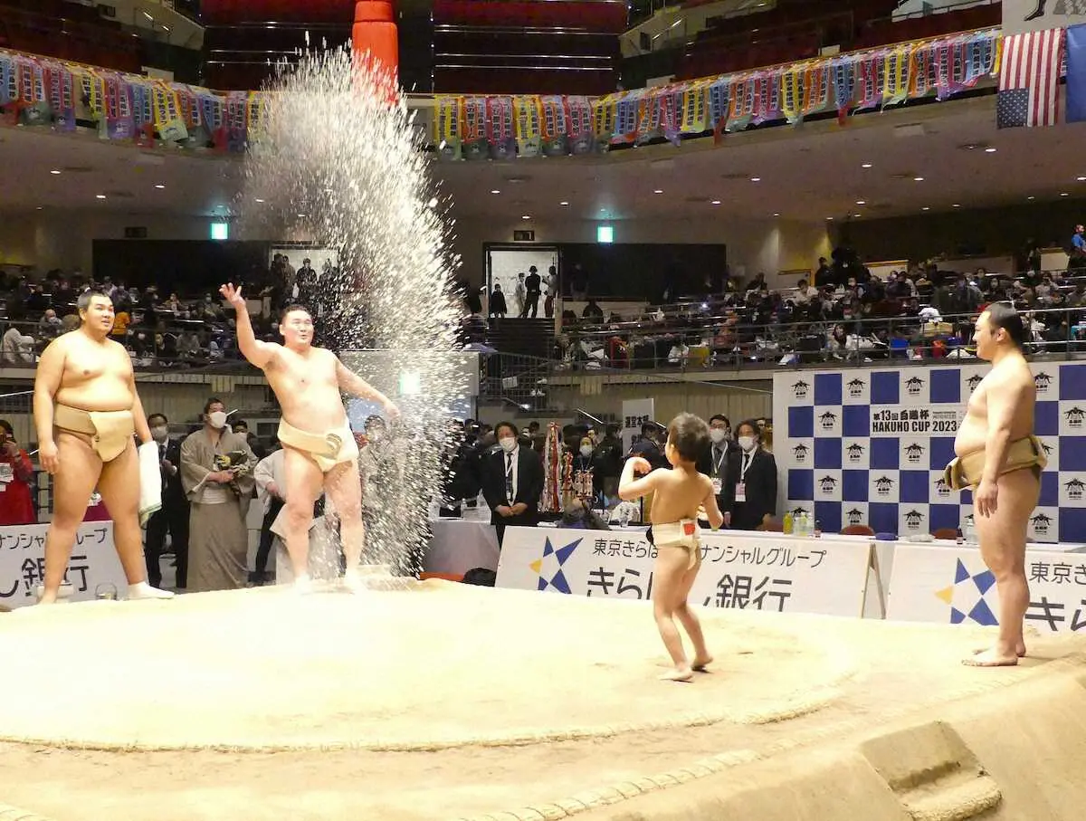 【画像・写真】【白鵬杯】幼児向け相撲教室を初開催　宮城野親方「師匠になると親心が増す」土俵で自ら胸出し