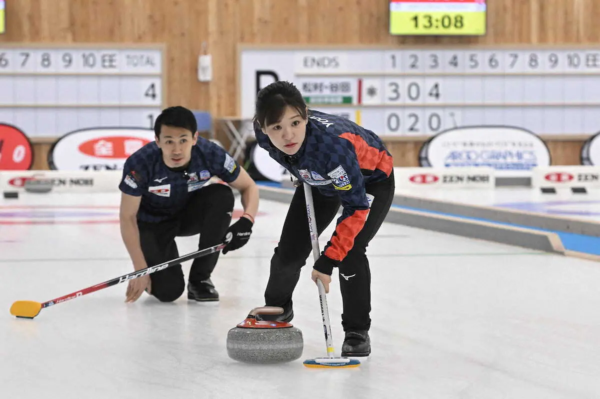 【画像・写真】【カーリング】“てっちな”3勝目「ハイタッチとかしちゃいました」吉田知は連係に自信