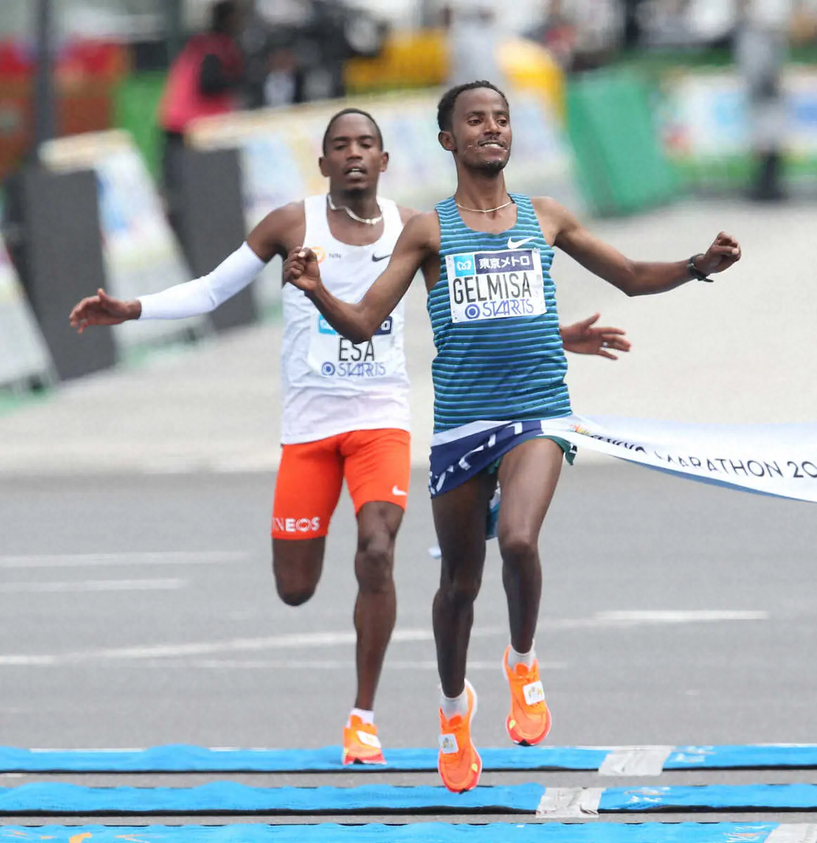 【画像・写真】【東京マラソン】大接戦の男子V争い「妨害があったんじゃないか」2位選手が抗議　接触なく着順通りで決着
