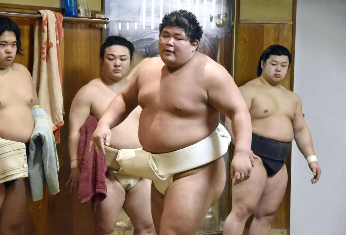 【画像・写真】新十両・落合が4日目に徳勝龍と対戦　令和の怪物VS幕内優勝経験者に注目