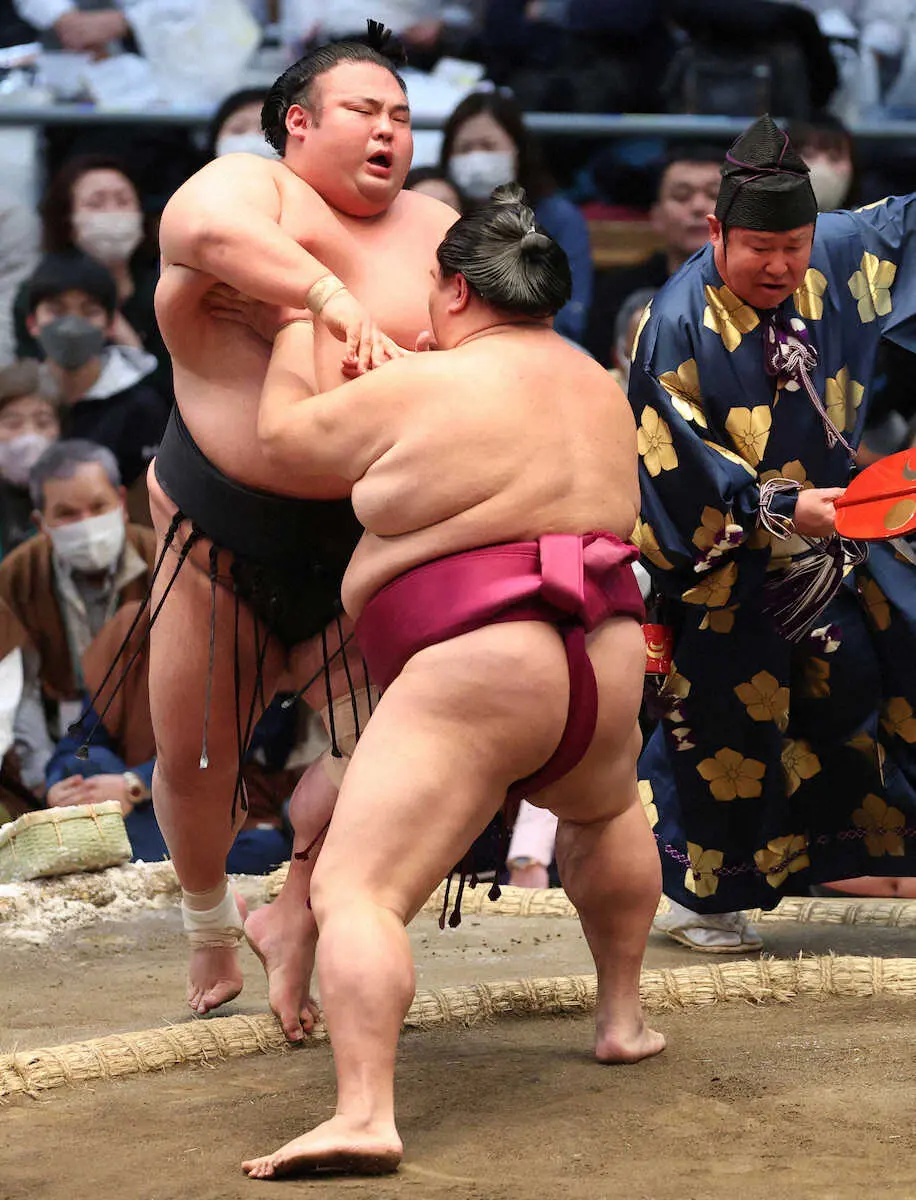 【画像・写真】貴景勝　綱取り絶望的3敗目…6日目で御嶽海に苦杯　大栄翔は琴ノ若との小結対決制し6連勝
