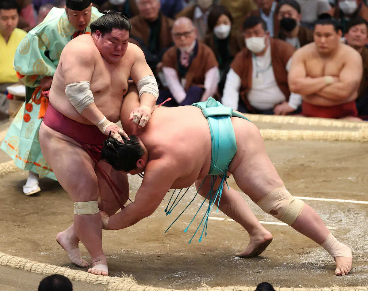 【画像・写真】大栄翔が全勝キープ　苦手・琴ノ若に土俵際で逆転「こういう相撲を勝ちにできたのでプラス」