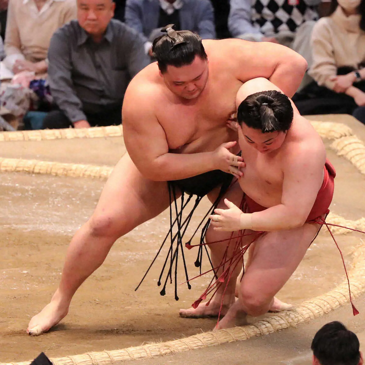 【画像・写真】朝乃山　炎鵬を寄り倒して9勝目　再入幕を確実にした翌日も油断なし「大きな相撲を心掛けた」