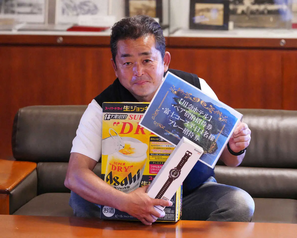 【画像・写真】海野さん優勝　グロス38「たまたま」　ゴルフサーキット決勝大会