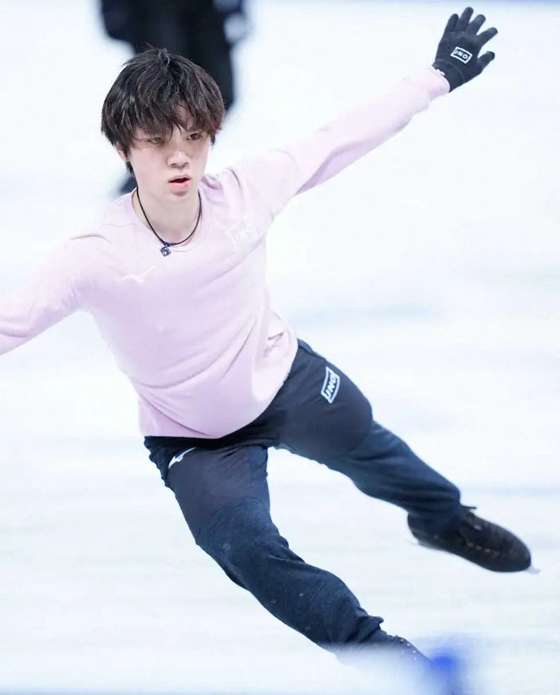 【画像・写真】宇野昌磨が練習切り上げ…ジャンプ転倒で右足首痛める　竹内強化部長「本人は大丈夫と言っている」