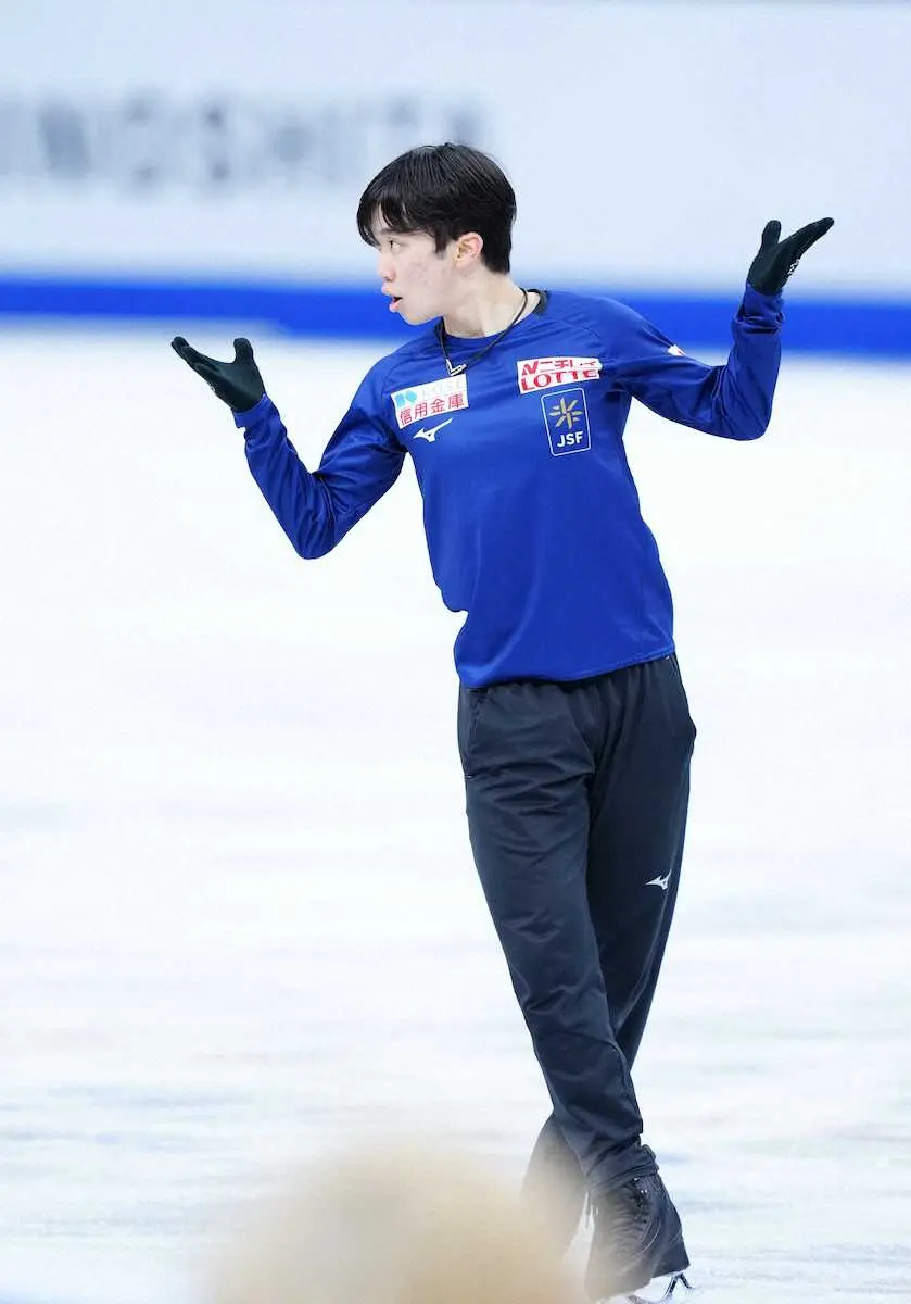 【画像・写真】友野一希、公式練習でヒヤリ　ウクライナの選手と接触