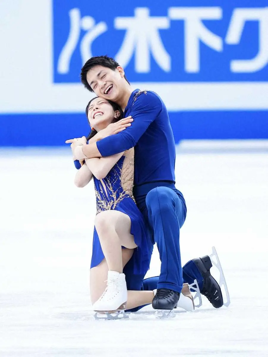 【画像・写真】ペア“りくりゅう”今季世界最高点で首位発進「勇気もらった。次は自分たち」WBC優勝を力に