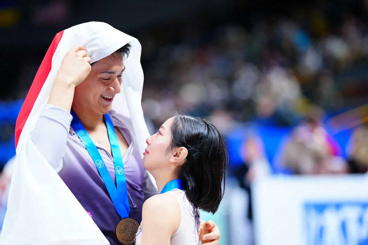 【画像・写真】“りくりゅう”今季世界最高の合計点で年間グランドスラム達成　侍ジャパンに続く世界一に「うれしい」