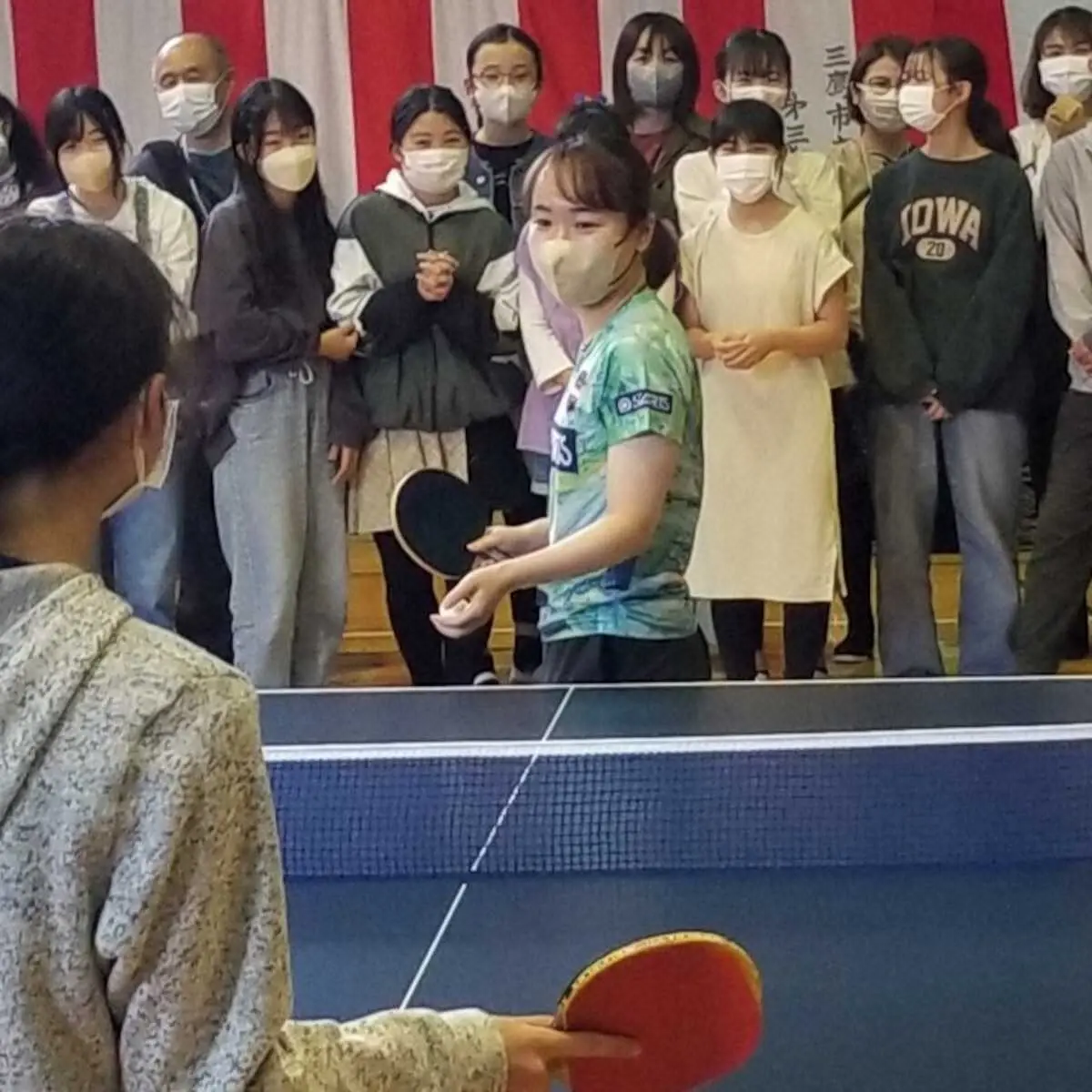 【画像・写真】伊藤美誠　小学生相手に本気スマッシュ「ガチだったので本気でやりました」