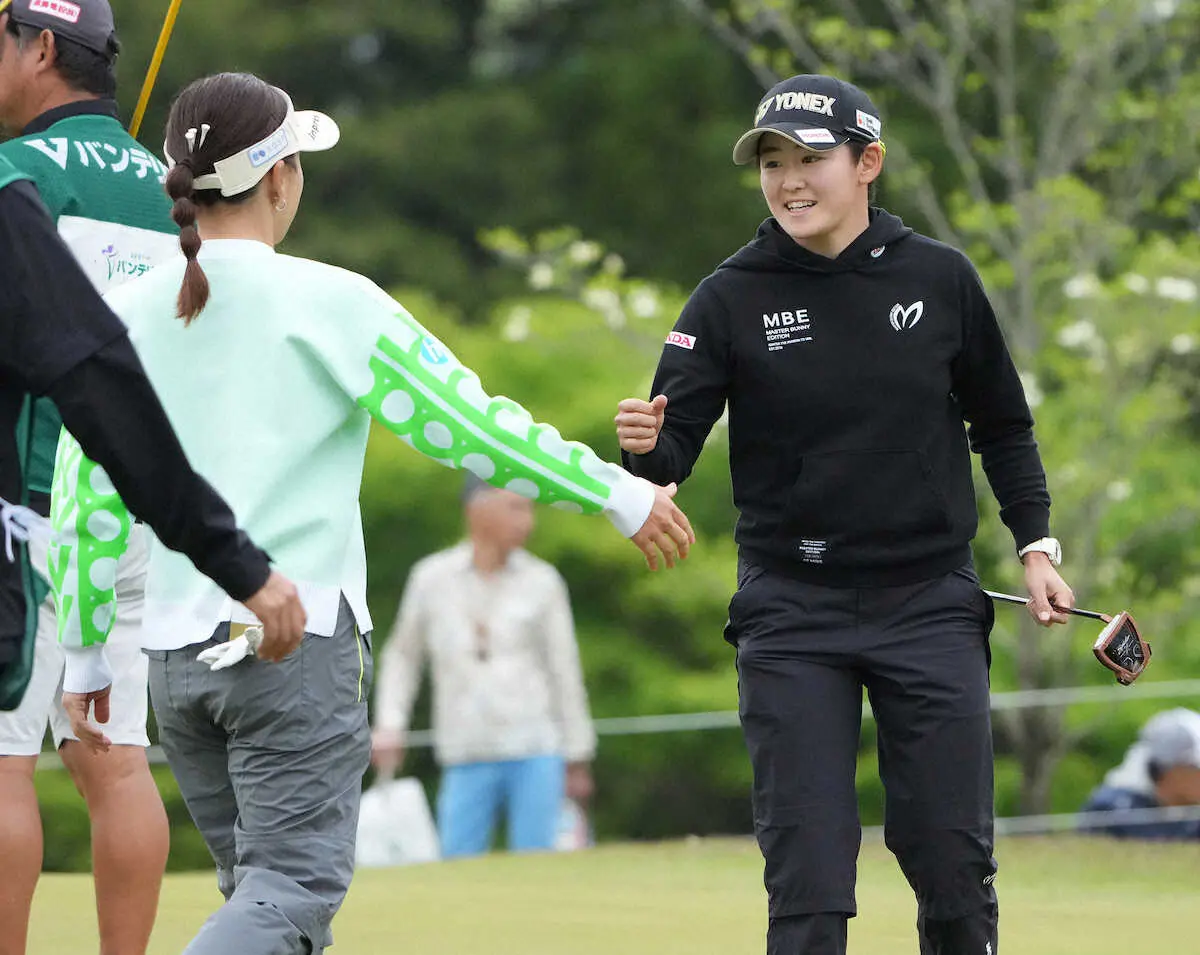 【画像・写真】岩井明愛“振り切って”2位発進　前週妹・千怜のV争いが刺激「自分も頑張らないと」