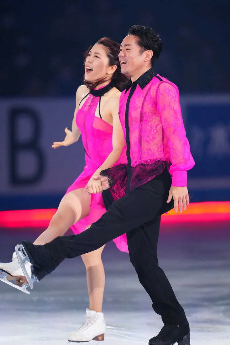 【画像・写真】“かなだい”ピンク衣装でしっとり「Love　Goes」世界国別対抗戦Ex