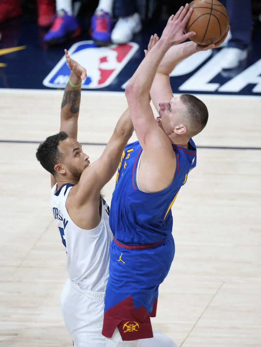 【画像・写真】西1位のナゲッツは快勝　プレーオフ初戦では6シリーズぶりに白星　ヨキッチは13得点と14リバウンド