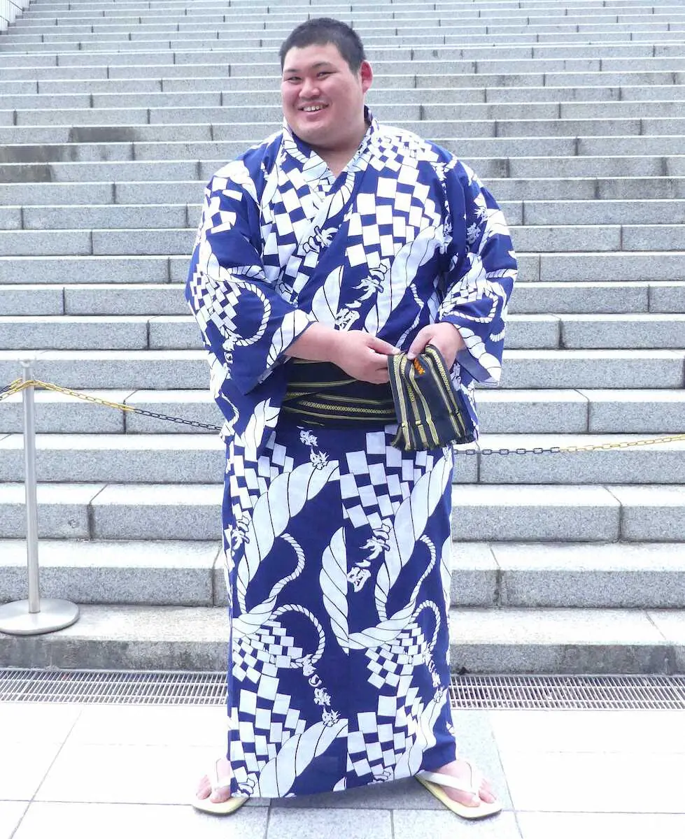 【画像・写真】【新弟子検査】アマチュア横綱・中村泰輝　師匠から博多帯を譲り受け「荷が重いけど頑張りたい」