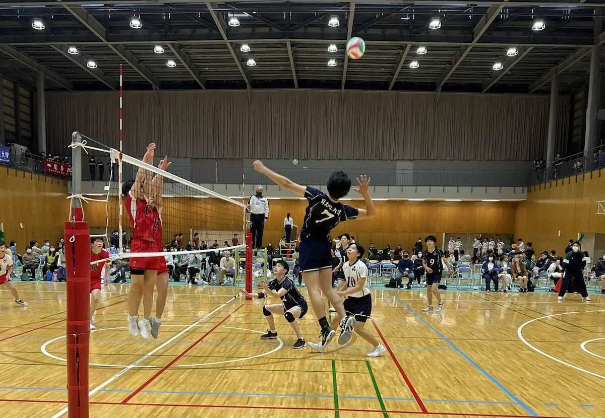 【画像・写真】関西学生バレー3日目　男子は同大が3連勝　女子は関大が園田学園女子大に敗れ初黒星