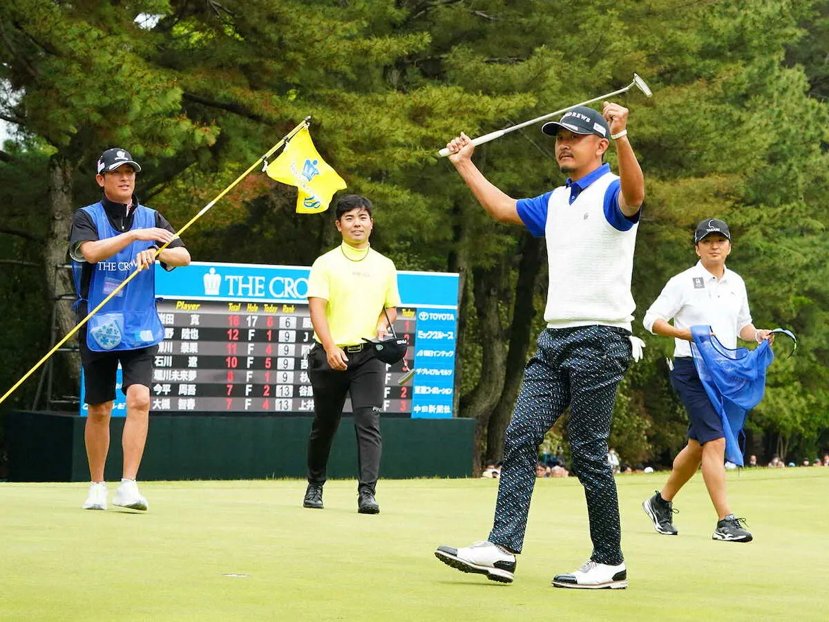【画像・写真】42歳の岩田　1差から逆転！日本勢4人目大会複数V　40代3勝目「ベテランも応援して」