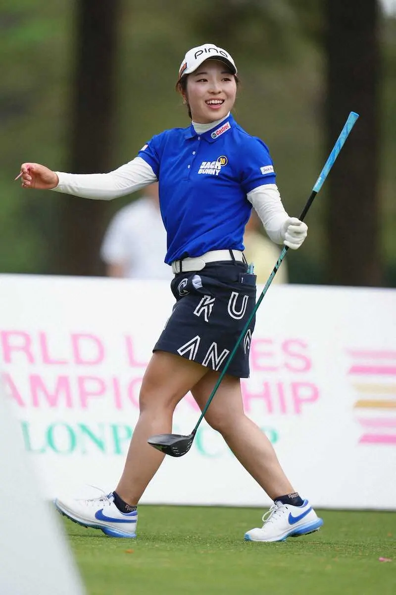 【画像・写真】佐久間朱莉が強風の中、前半だけで5バーディーの猛追！師匠・ジャンボ尾崎の叱咤にも発憤