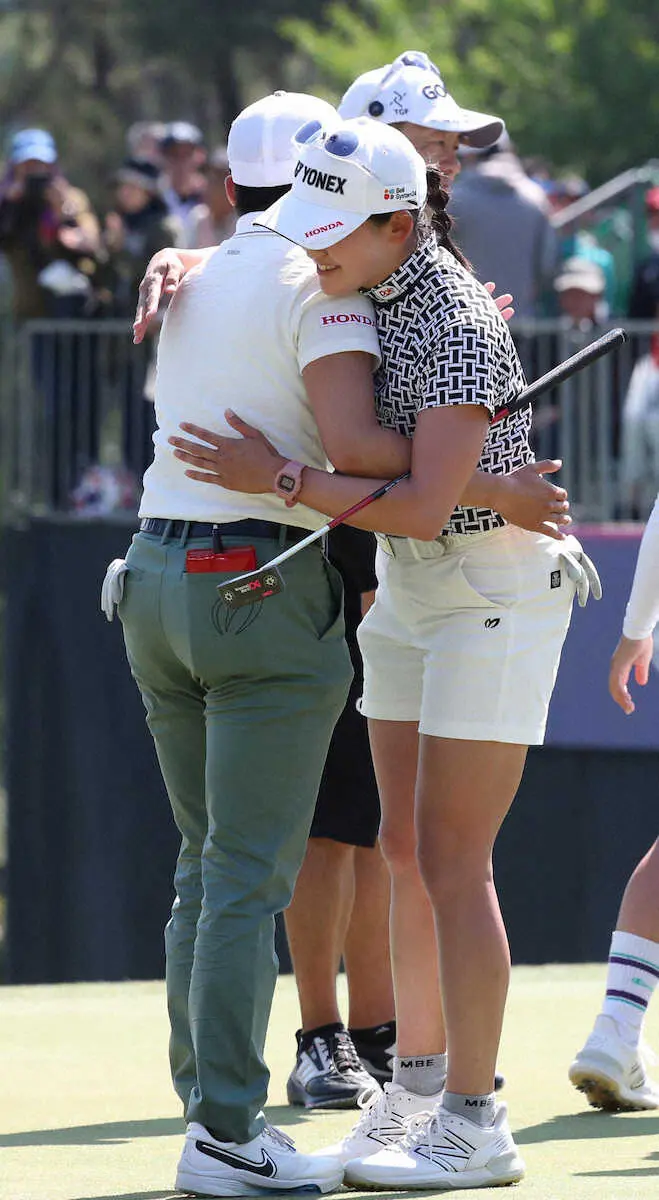 【画像・写真】プレーオフで惜敗の岩井明愛「8割悔しくて2割は千怜が優勝してうれしい」3人のPOで妹・千怜が優勝