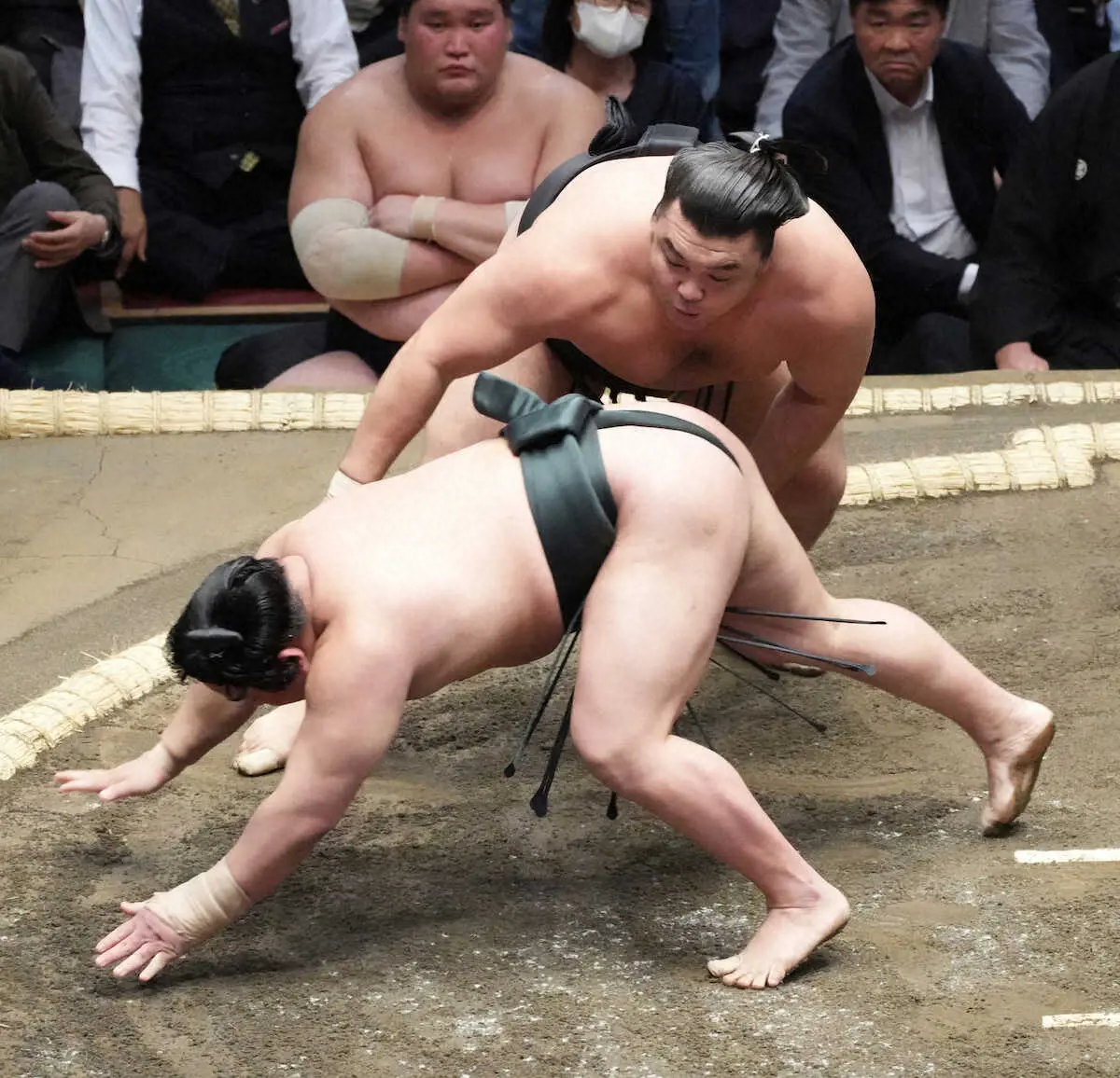 【画像・写真】霧馬山　大関昇進へ白星発進　「緊張あった」ヒヤリ土俵際も肩透かし