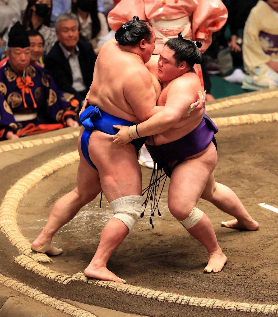 【画像・写真】明生「毎日必死」の全勝　北勝富士に立ち遅れも寄り切り　現在の悩みは…暑さ