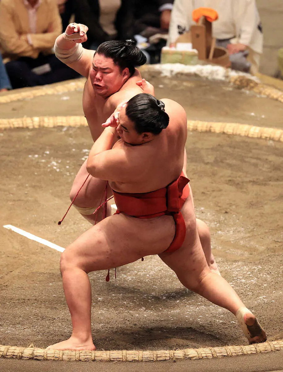 【画像・写真】大栄翔　注目の関脇対決制して5勝目「連敗するのは一番ダメだと思っていた」