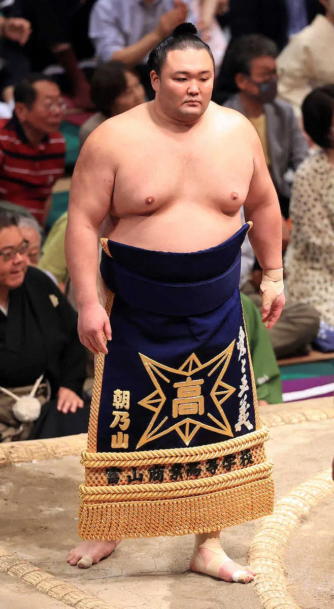 【画像・写真】1敗朝乃山　2敗の明生を破り幕内通算200勝　2桁10勝で首位守り「また明日から」