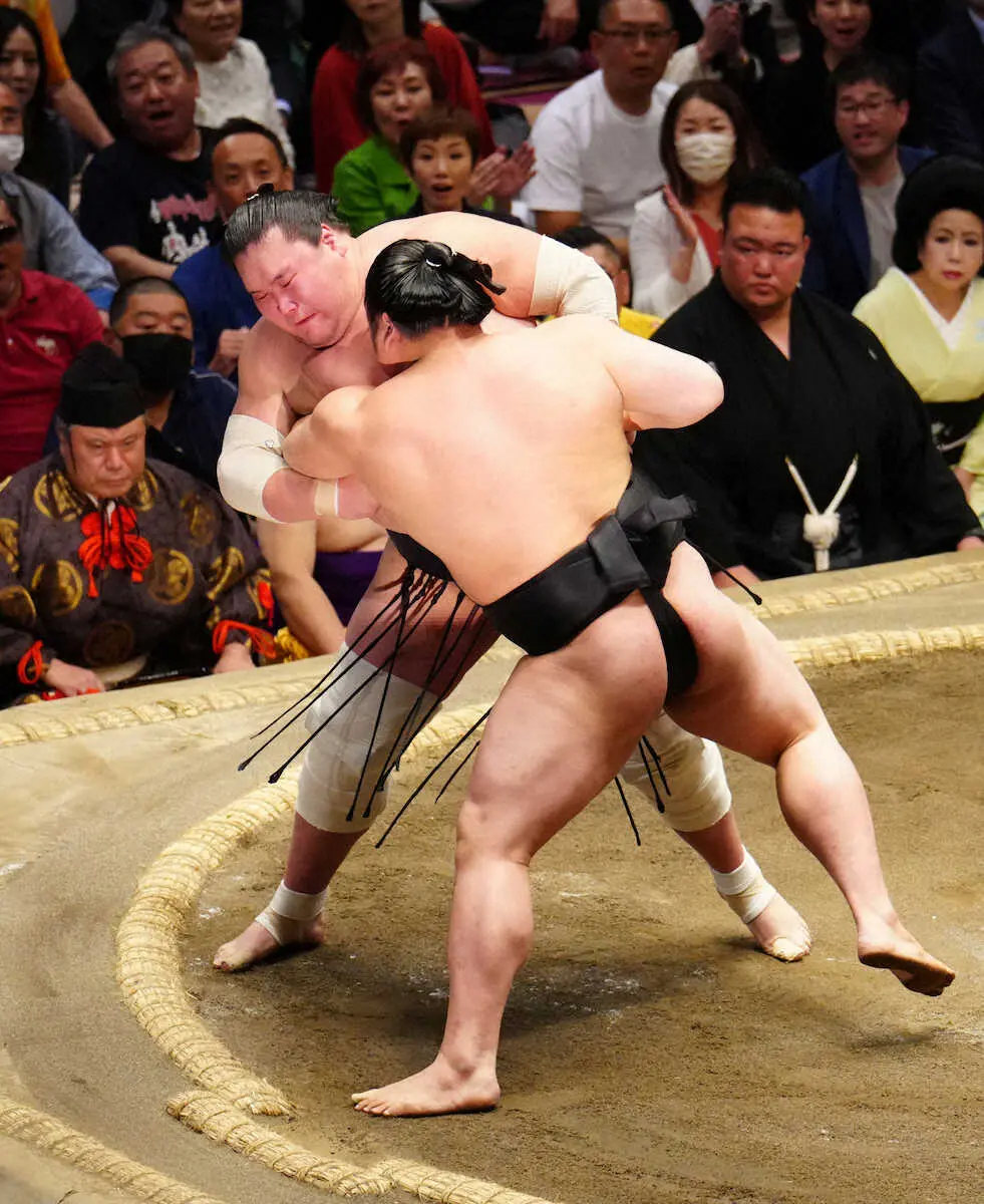 【画像・写真】照ノ富士　1敗守り再び単独首位　1年ぶり賜杯へ「あと3日間、できることを精いっぱい」