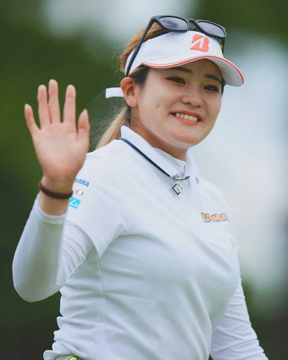 【画像・写真】20歳・桑木　初Vへ1差の2位発進「風と友達になれた」