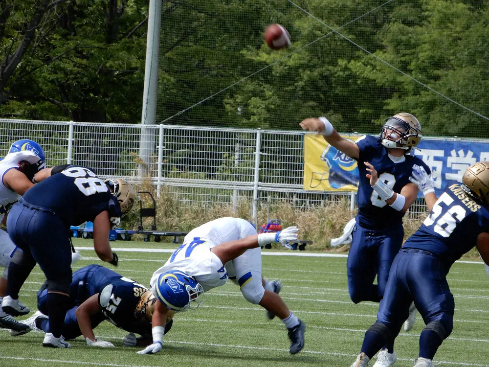 【画像・写真】アメフト関大　伝統の「関関戦」で逆転勝利　交通事故一夜明けのQB須田が勝利導く