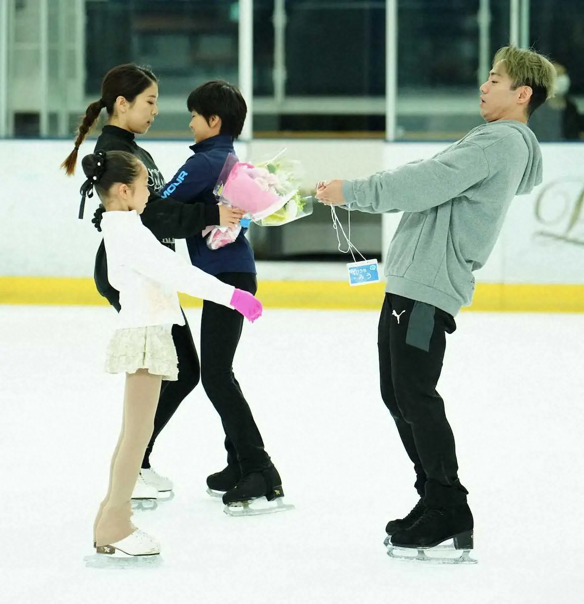【画像・写真】“かなだい”スケート教室で熱血60分指導、高橋さん「アイスダンスに勧誘しておきました（笑い）」