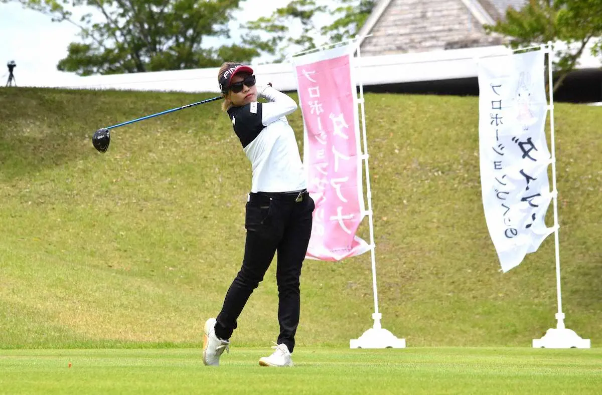 【画像・写真】第12回TOP　CONNECTレディースは唯一パープレーの四村彩也香選手が初優勝！