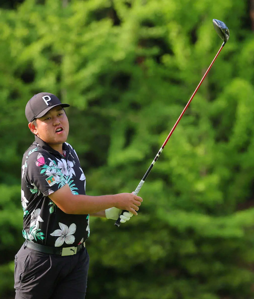 【画像・写真】＜日本ゴルフツアー選手権・1日目＞2番、ティーショットを放つ米沢（撮影・藤山　由理）
