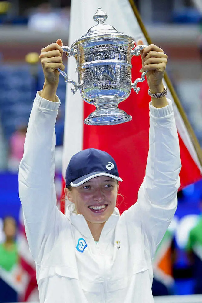 【画像・写真】女子シングルスでシフィオンテクが連覇　4大大会は通算4勝目