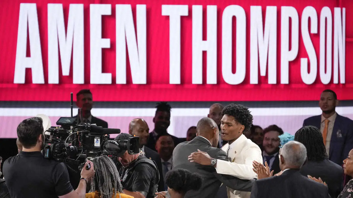 【画像・写真】NBAドラフトの全体4番目と5番目に指名されたのは双子のトンプソン兄弟　トップ5の双子指名は史上初