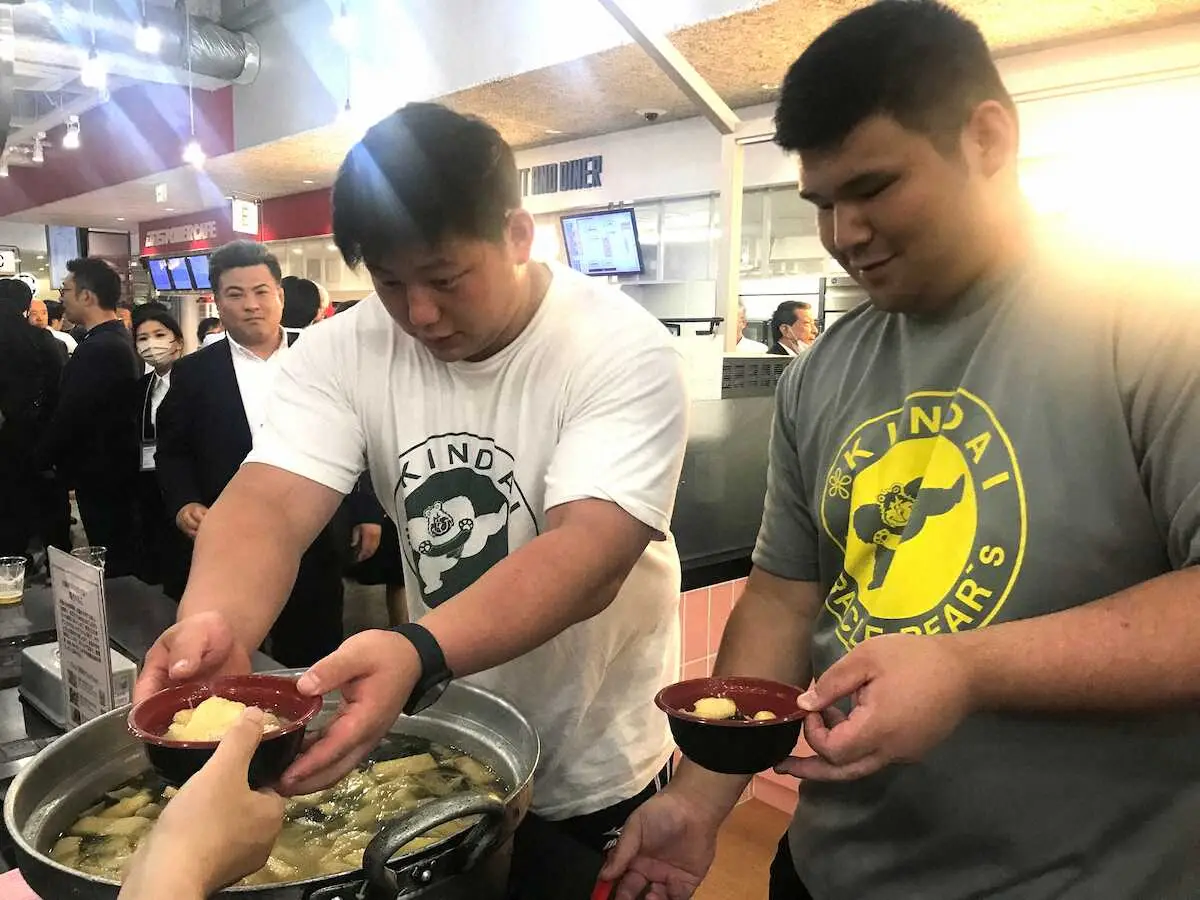 【画像・写真】名門の近大相撲部が練習公開　三田大生主将「インカレの団体優勝を目指して頑張ります」