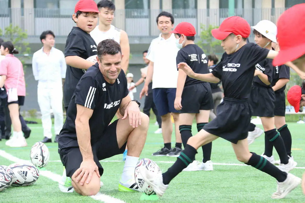【画像・写真】元NZ代表マコウ氏「日本のラグビーの将来は明るい」　カーター氏と都内でラグビー教室