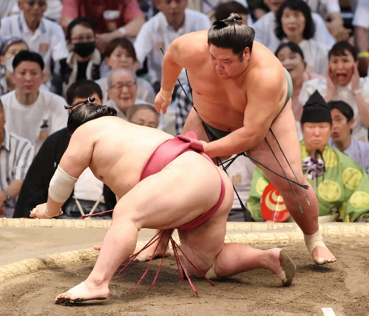 【画像・写真】錦木　得意“引っ掛け”で連勝「12」　押し込まれながら勝利に「調子がいい証拠、と思いたい」