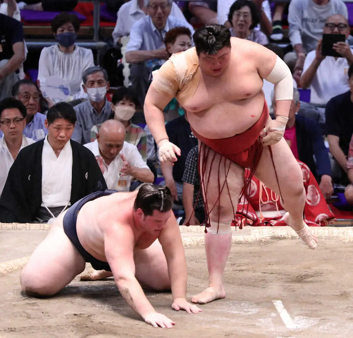 【画像・写真】熱海富士が再入幕当確の9勝目　十両初Vへ1差追走　付け人2人も勝ち越し笑顔「3人そろっては初めて」