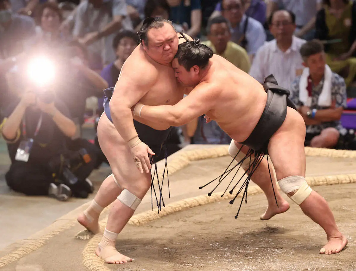 【画像・写真】36歳・妙義龍が通算出場1100回の節目に白星「幕内で10年以上も…」宝富士との同学年対決に感慨